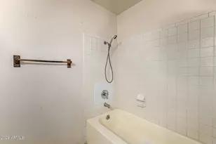 12402 N 47th Ave, Glendale, AZ 85304 - Photo 27