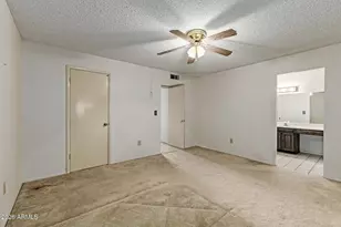 12402 N 47th Ave, Glendale, AZ 85304 - Photo 17