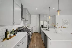 3746 E Earll Dr, Phoenix, AZ 85018 - Photo 3