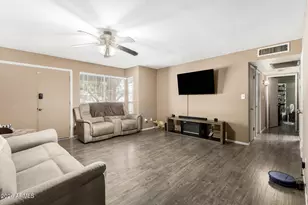 10513 W Diana Ave, Peoria, AZ 85345 - Photo 9