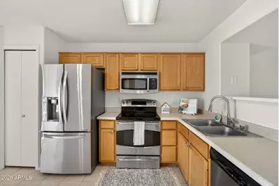 7801 N 44th Drive #1167, Glendale, AZ 85301 - Photo 9