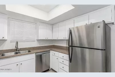 1826 N 51st Street #Apt 29, Phoenix, AZ 85008 - Photo 7