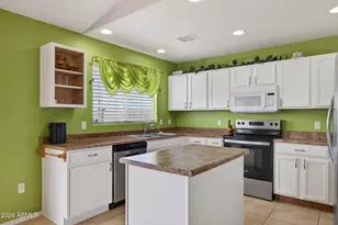 8276 W Tinajas Dr, Arizona City, AZ 85123 - Photo 9