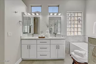 10563 E Bahia Dr, Scottsdale, AZ 85255 - Photo 31
