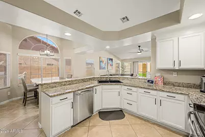 7958 W Caribbean Lane, Peoria, AZ 85381 - Photo 7