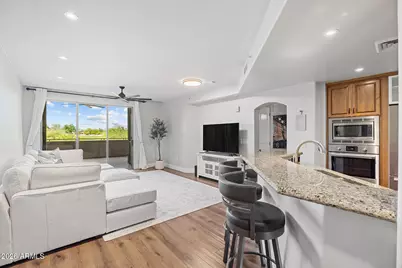 15802 N 71st Street #215, Scottsdale, AZ 85254 - Photo 3