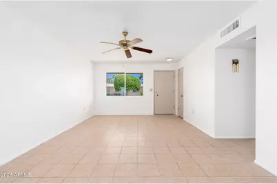 13221 N 110th Avenue, Sun City, AZ 85351 - Photo 9