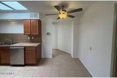 13221 N 110th Avenue, Sun City, AZ 85351 - Photo 5