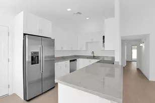 6825 N 81st Ln, Glendale, AZ 85303 - Photo 7