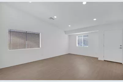 6825 N 81st Lane, Glendale, AZ 85303 - Photo 3