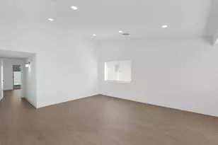 6825 N 81st Ln, Glendale, AZ 85303 - Photo 11