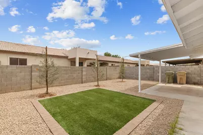 6825 N 81st Lane, Glendale, AZ 85303 - Photo 11