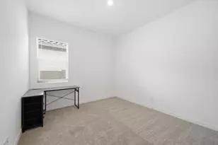 4323 N 92nd Dr, Phoenix, AZ 85037 - Photo 15
