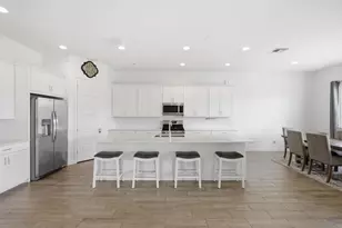 4323 N 92nd Dr, Phoenix, AZ 85037 - Photo 7