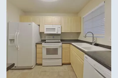 1880 E Morten Avenue, Phoenix, AZ 85020 - Photo 7