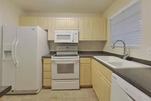 1880 E Morten Ave, Phoenix, AZ 85020 - Photo 7