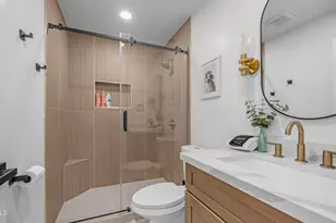 1026 E Concorda Dr, Tempe, AZ 85282 - Photo 43