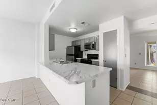 4114 E Union Hills Dr, Phoenix, AZ 85050 - Photo 11