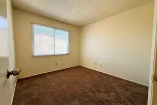 4029 W Mesquite Ln, Phoenix, AZ 85019 - Photo 15