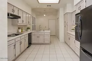 25555 N Windy Walk Dr, Scottsdale, AZ 85255 - Photo 21