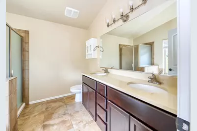 6422 E Saddlehorn Circle, Hereford, AZ 85615 - Photo 15