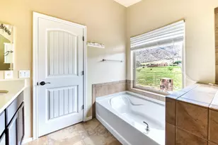 6422 E Saddlehorn Circle, Hereford, AZ 85615 - Photo 39