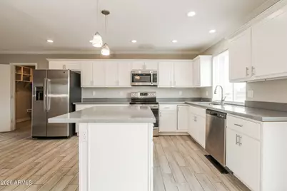 6402 S 44th Street, Phoenix, AZ 85042 - Photo 9