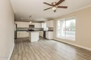 6402 S 44th St, Phoenix, AZ 85042 - Photo 5