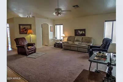 4411 E Desert Wind Drive, Phoenix, AZ 85044 - Photo 11