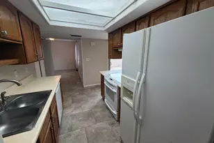 1609 E Ellis Dr, Tempe, AZ 85282 - Photo 9