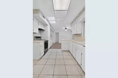 10317 W Andover Avenue, Sun City, AZ 85351 - Photo 9