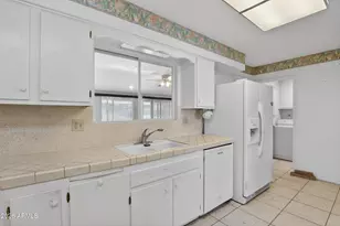 10317 W Andover Ave, Sun City, AZ 85351 - Photo 11