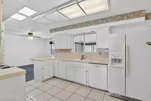 10317 W Andover Ave, Sun City, AZ 85351 - Photo 7