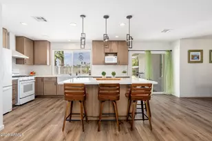 2426 E Sahuaro Dr, Phoenix, AZ 85028 - Photo 3