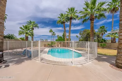 2426 E Sahuaro Drive, Phoenix, AZ 85028 - Photo 31