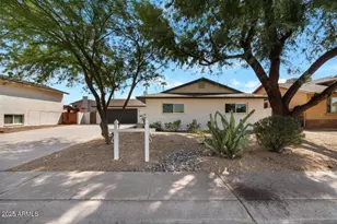 8737 E Rose Ln, Scottsdale, AZ 85250 - Photo 3