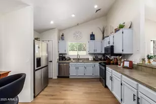 19230 N 5th St, Phoenix, AZ 85024 - Photo 15