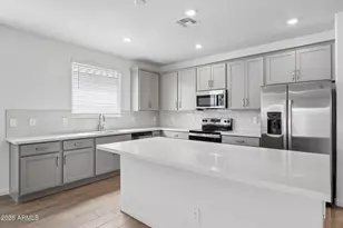 9544 W Gaby Rd, Tolleson, AZ 85353 - Photo 13