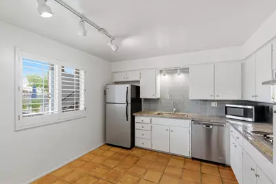 5226 N 20th Street #B1, Phoenix, AZ 85016 - Photo 9