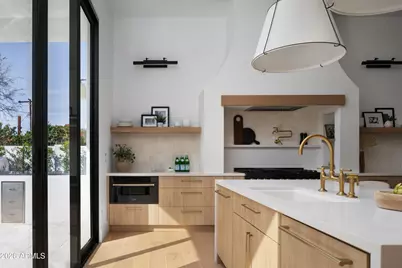 4120 N 44th Place, Phoenix, AZ 85018 - Photo 11