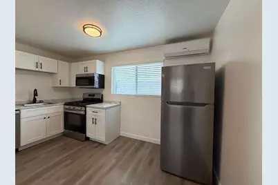 1027 E Dunlap Avenue #Apt 4, Phoenix, AZ 85020 - Photo 7