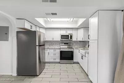 2221 W Turney Avenue #B, Phoenix, AZ 85015 - Photo 9