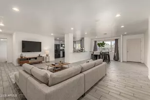 136 E Palmcroft Dr, Tempe, AZ 85282 - Photo 3