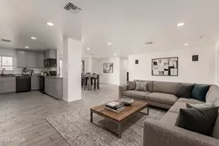 136 E Palmcroft Dr, Tempe, AZ 85282 - Photo 5