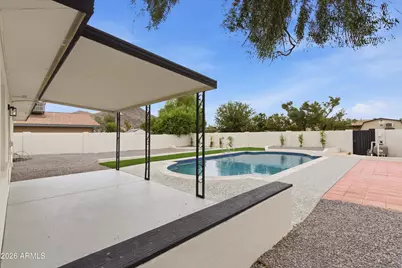 2211 W Windrose Drive, Phoenix, AZ 85029 - Photo 21