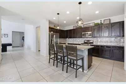 18575 W Pueblo Avenue, Goodyear, AZ 85338 - Photo 9