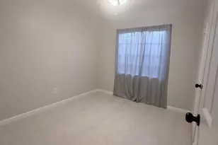 2332 E Flower St, Phoenix, AZ 85016 - Photo 11