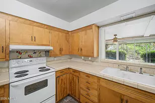 5041 N 34th St, Phoenix, AZ 85018 - Photo 13