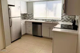 1542 W Sahuaro Dr, Phoenix, AZ 85029 - Photo 5