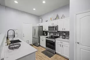 16817 S 22nd St, Phoenix, AZ 85048 - Photo 9